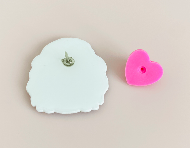 Pins Ava